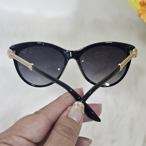 Versace women sunglasses black and gold main image 9